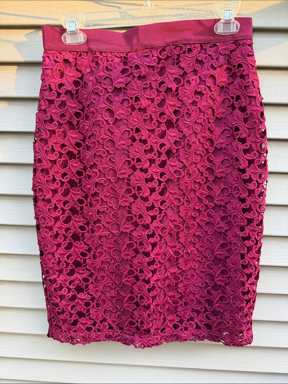 Ann Taylor Burgundy Red Lace Crochet Lined Pencil Skirt Size 4